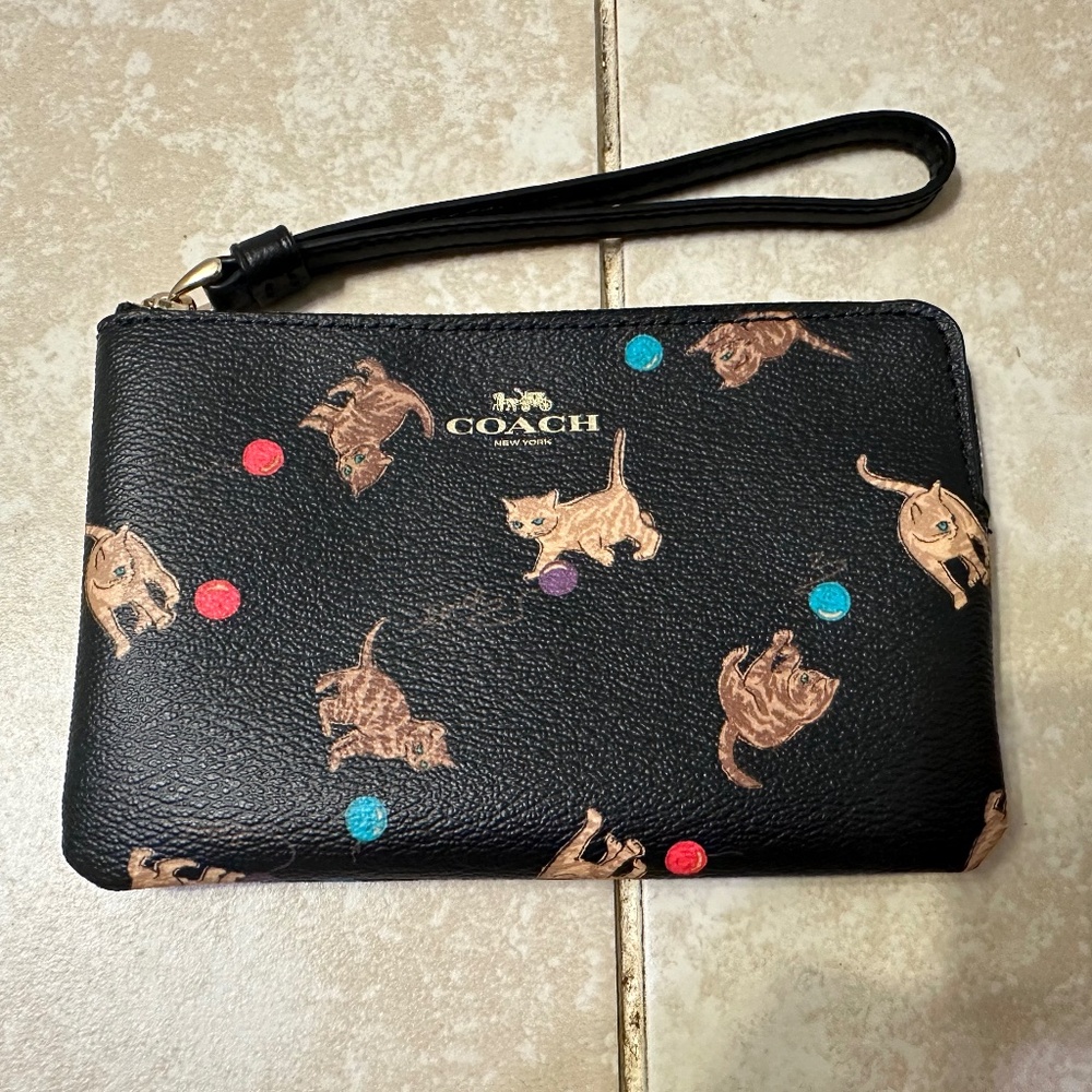 Coach Kitten Wristlet